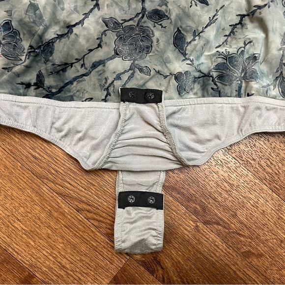 Buffalo The Buckle Velvet Floral Bodysuit - Picture 8 of 10